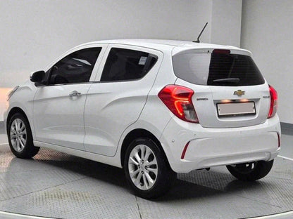 Chevrolet Spark Premier 2021 White