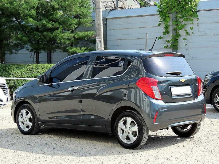 Chevrolet Spark LT 2018 Grey